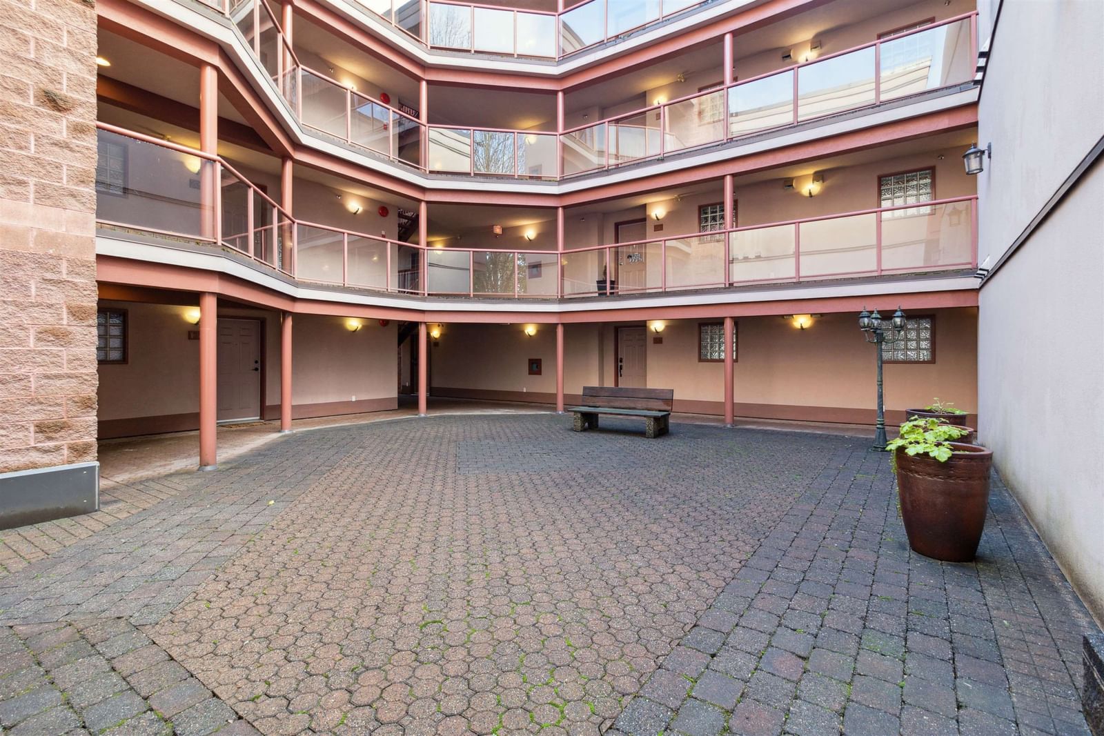 Listing Image 16