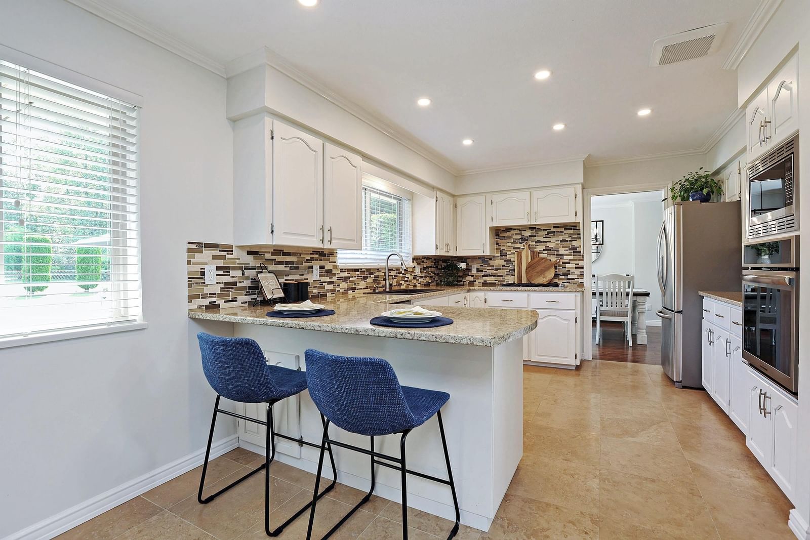 Listing Image 13