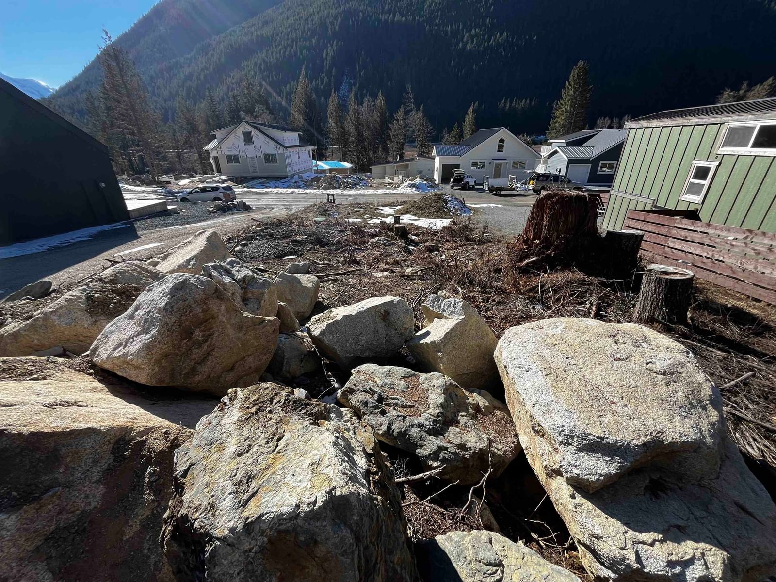 Listing Image 11