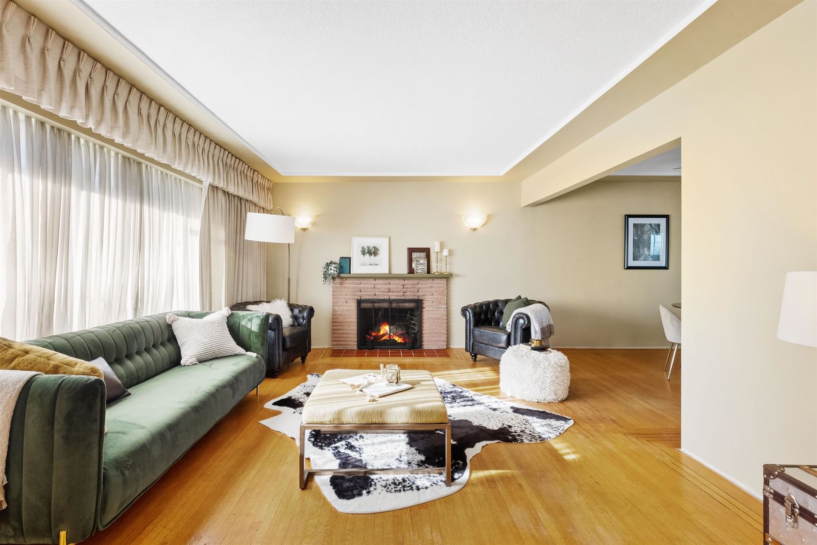 Listing Image 11