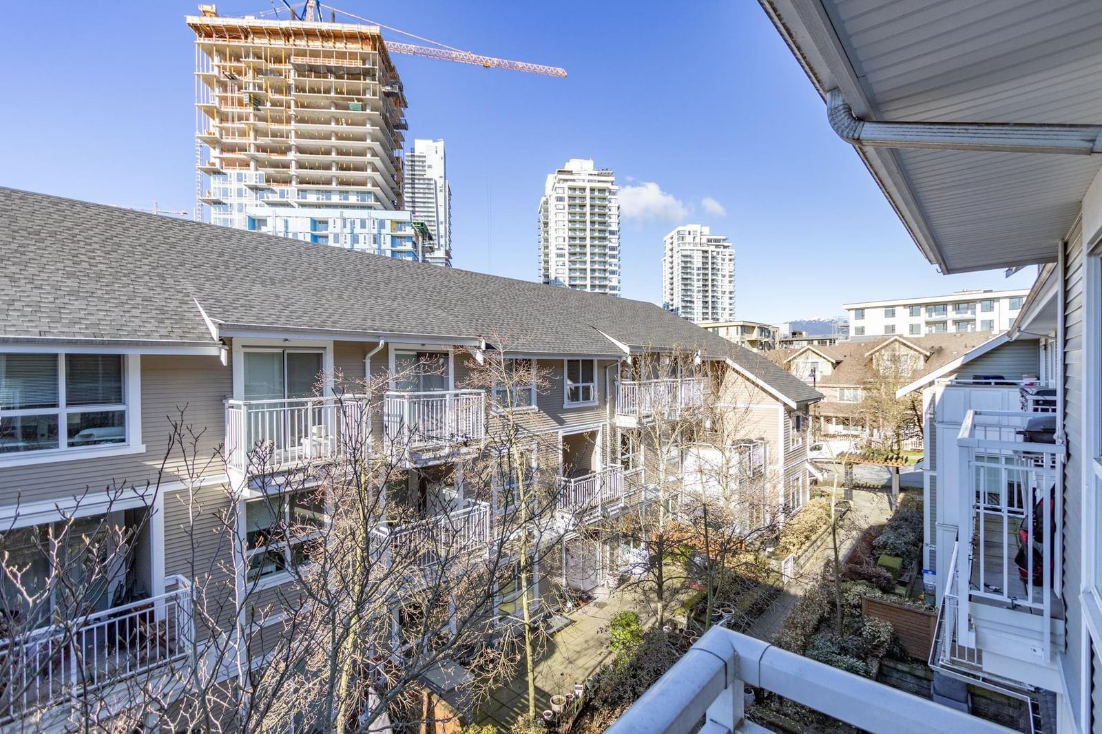 Listing Image 11