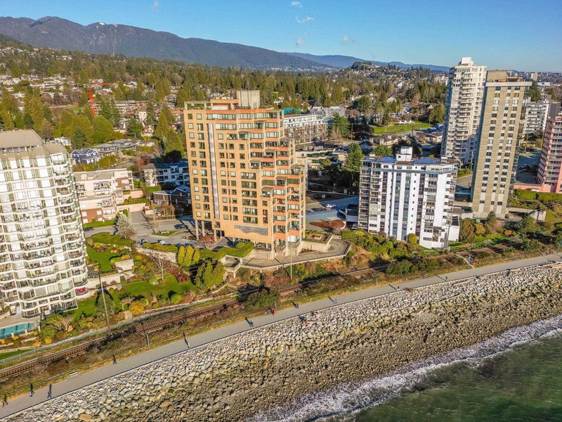 10 - 2250 Bellevue Avenue, West Vancouver, V7V 1C6 | Image 2