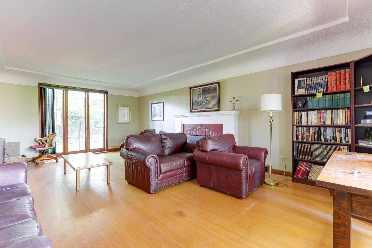 Listing Image 8