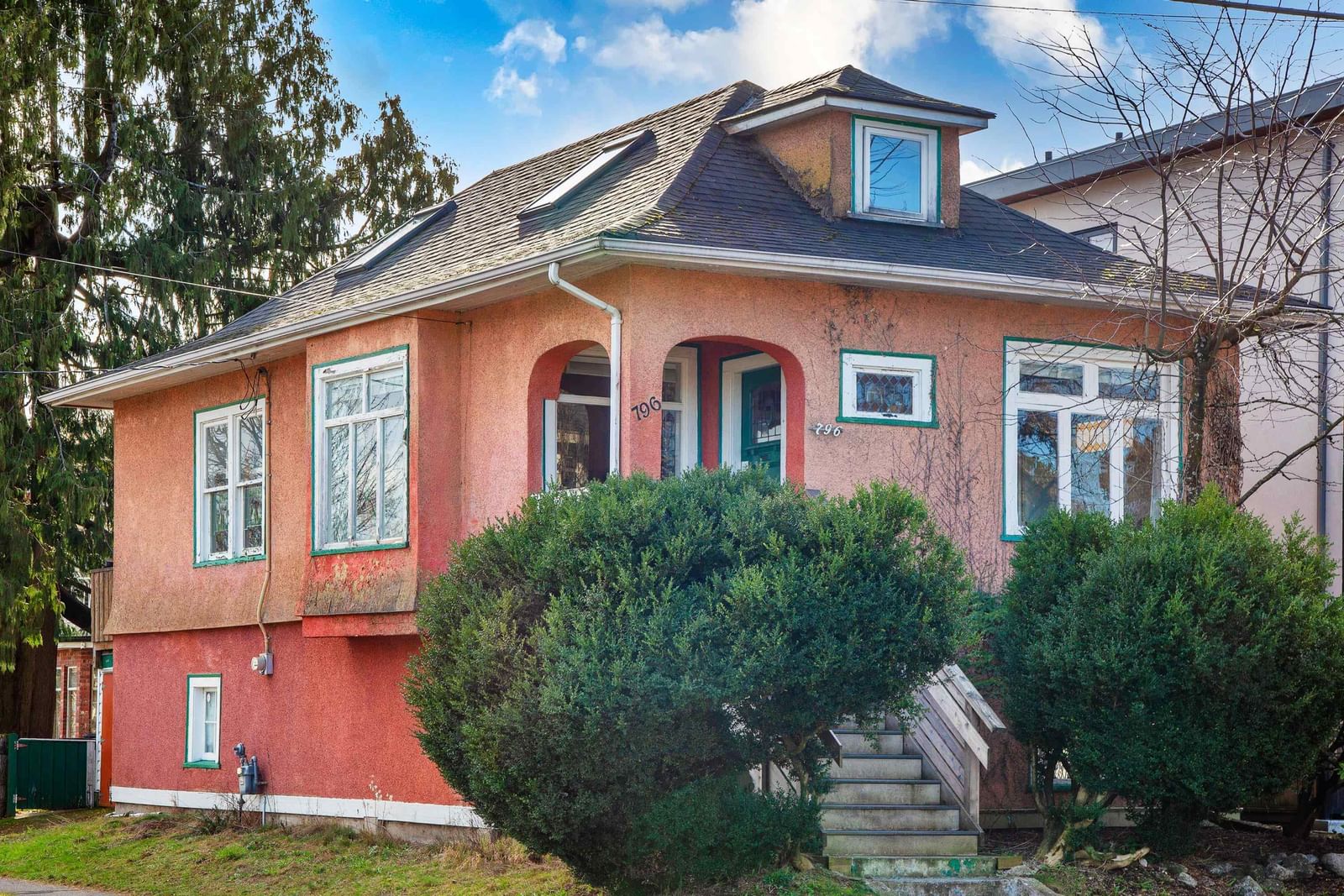 Listing Image 1