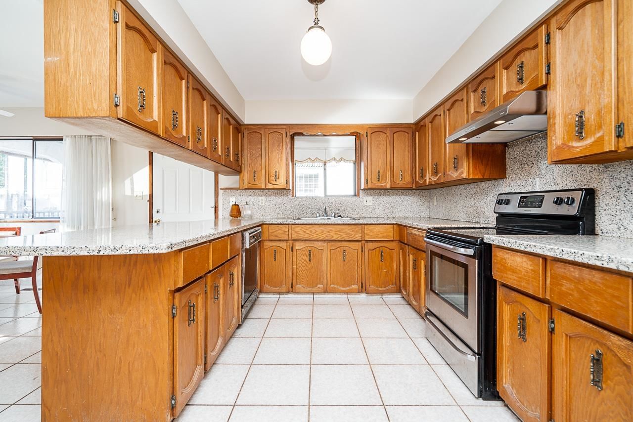 Listing Image 12