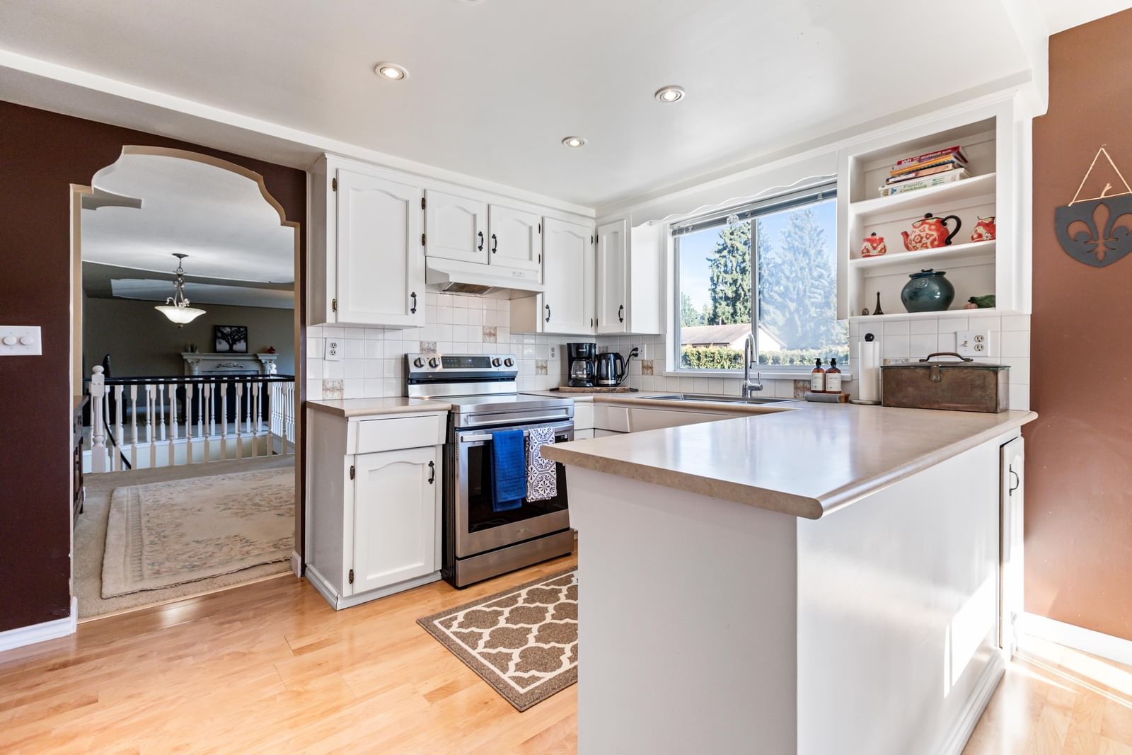 Listing Image 10