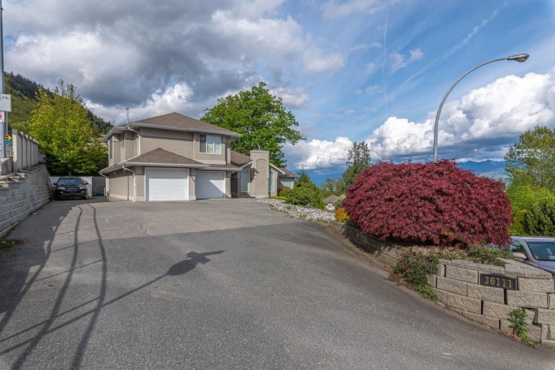 36111 Spyglass Lane, Abbotsford, V3G 2W9 | Image 2