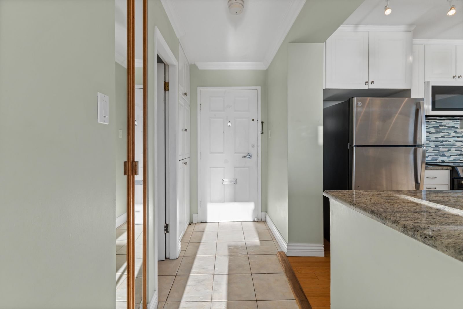 Listing Image 21