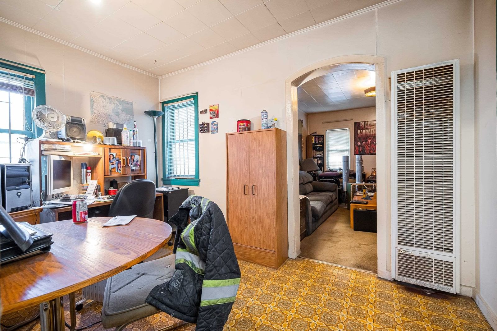 Listing Image 12