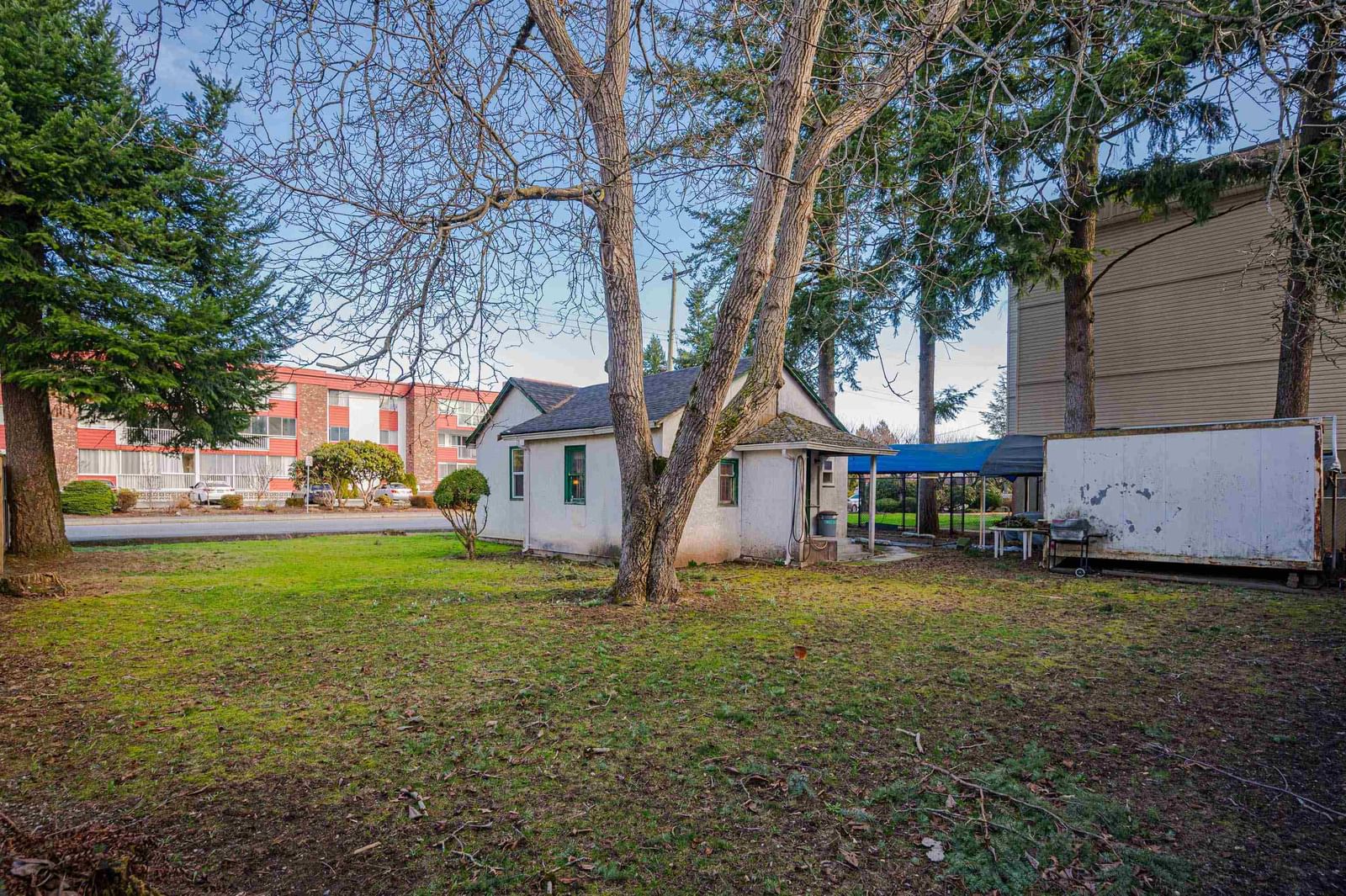 Listing Image 18