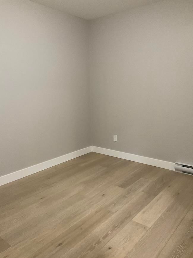Listing Image 28