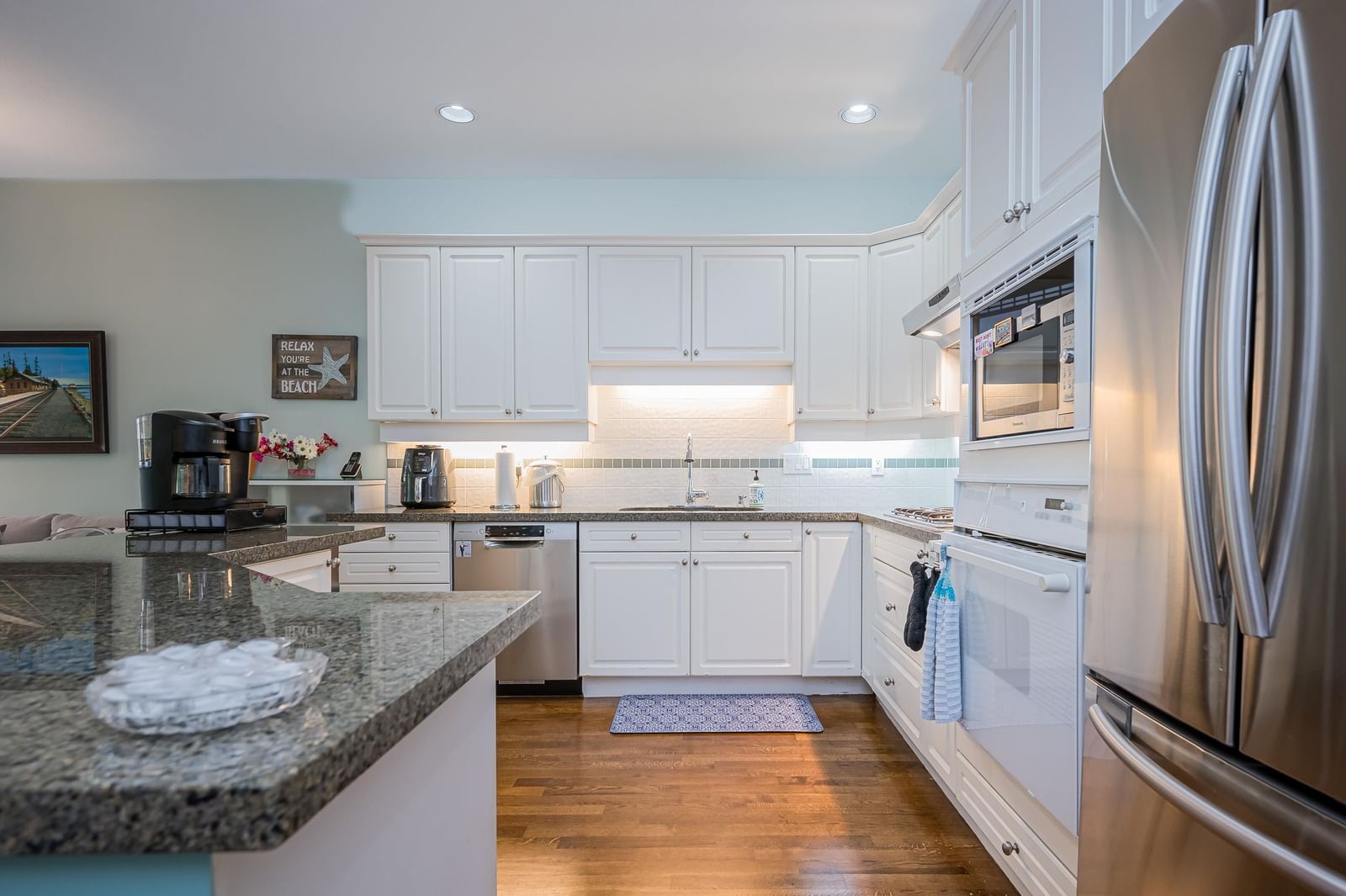 Listing Image 10