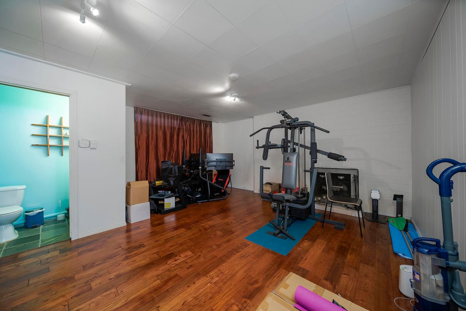Listing Image 17