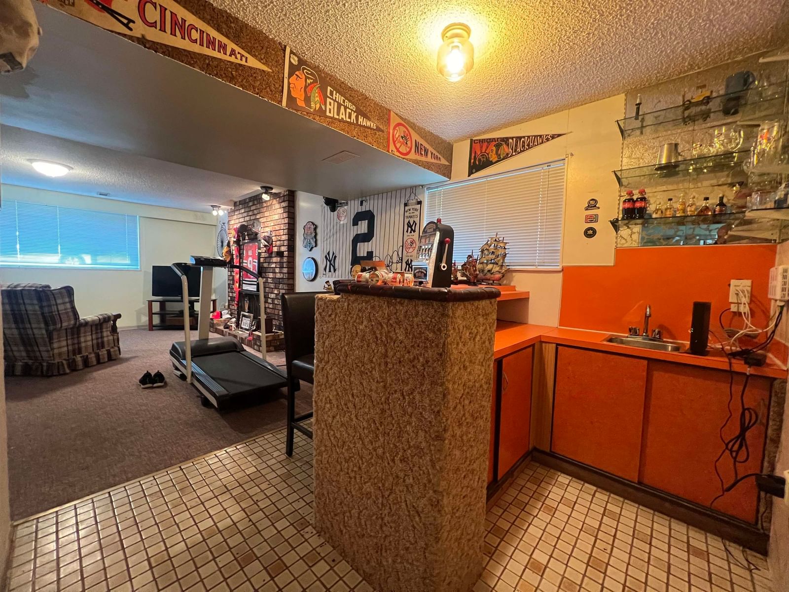 Listing Image 17