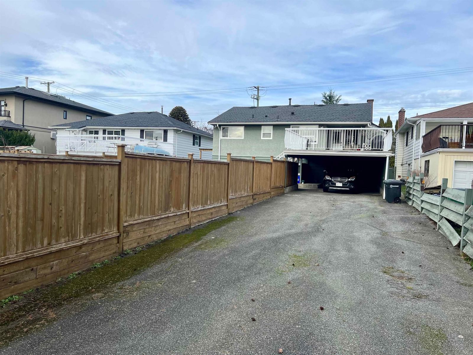 Listing Image 5