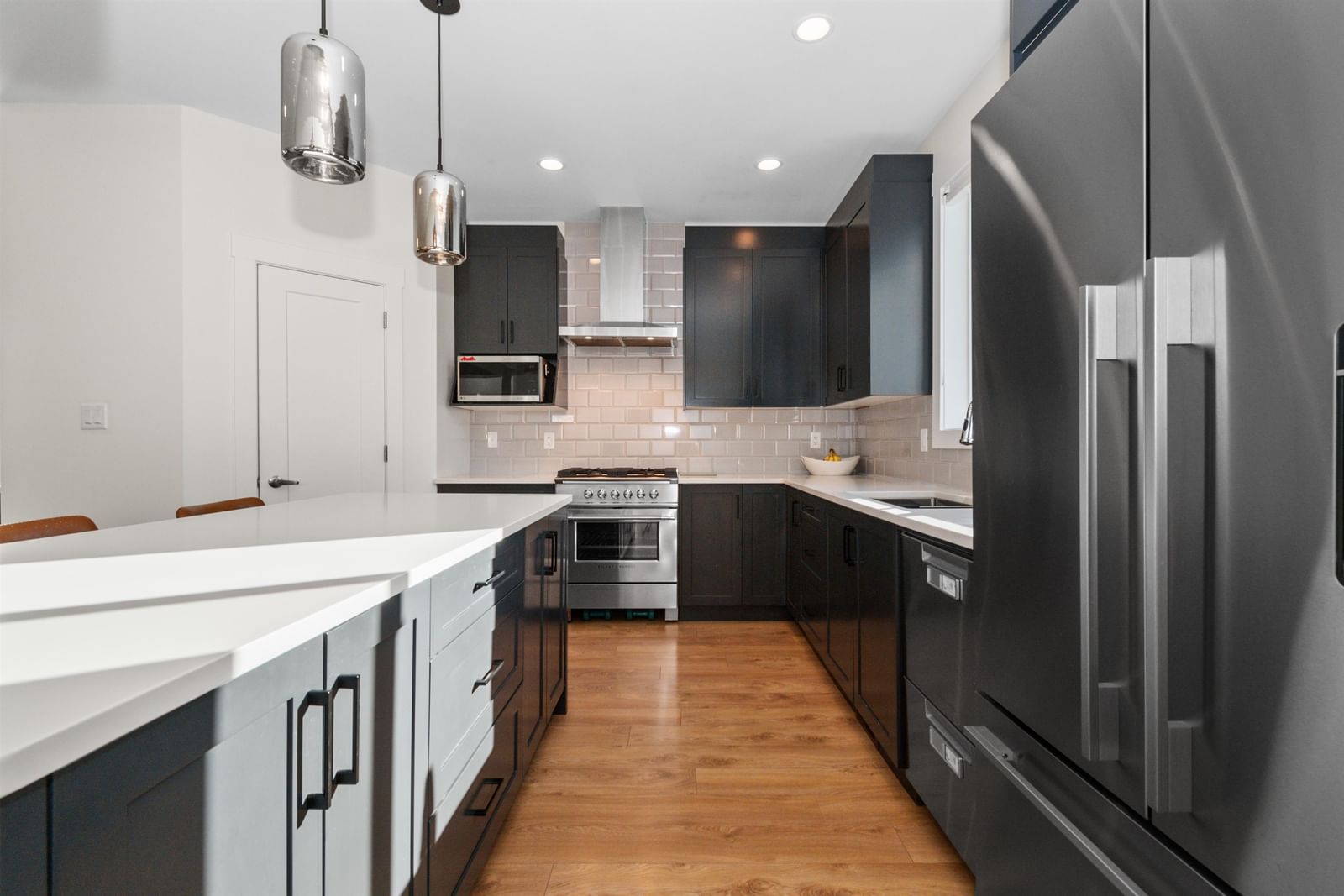 Listing Image 15