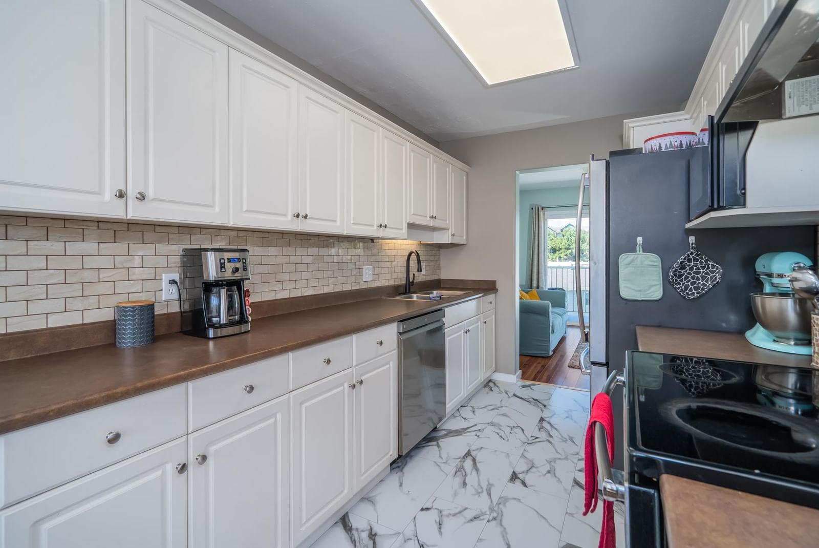 Listing Image 13