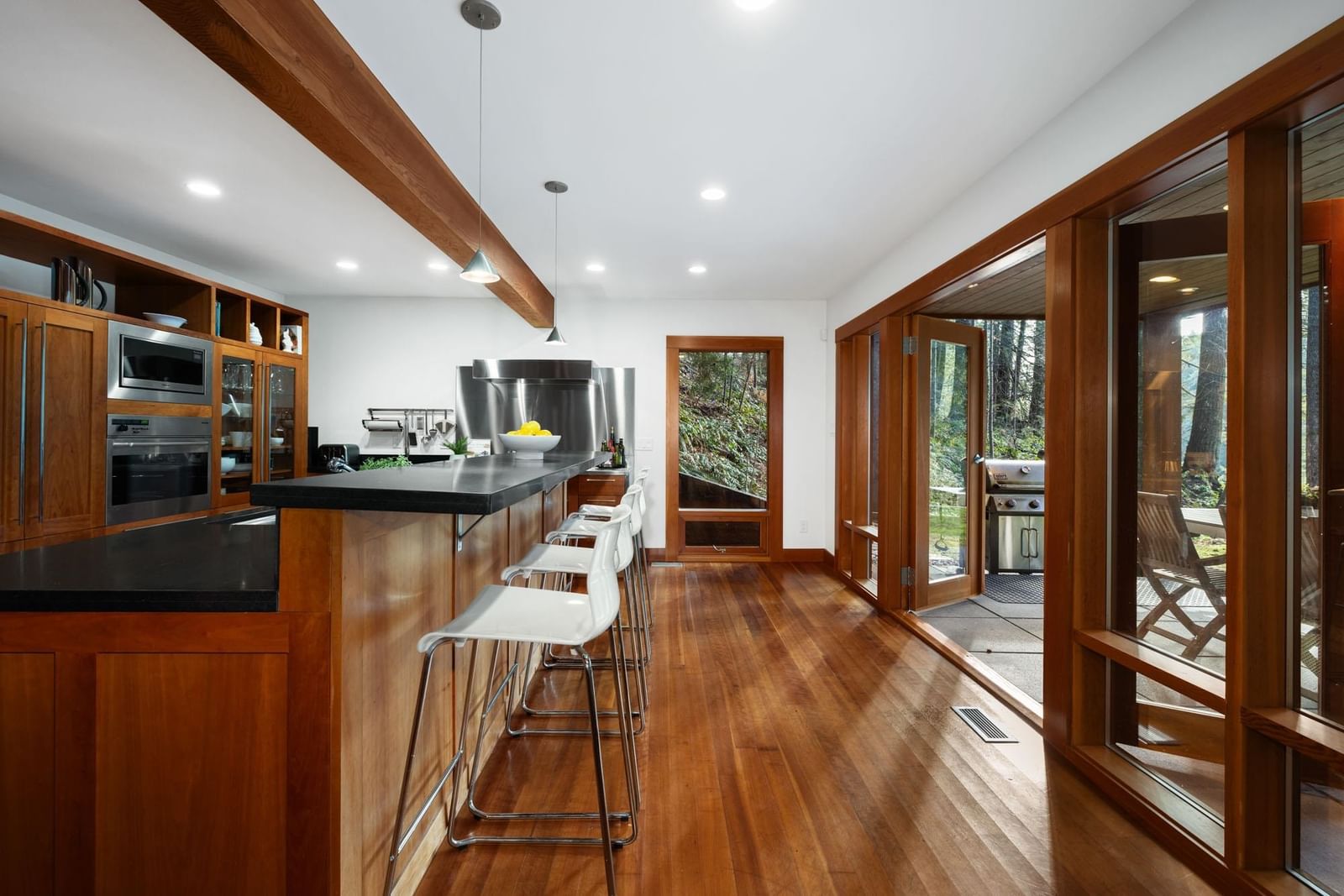 Listing Image 14