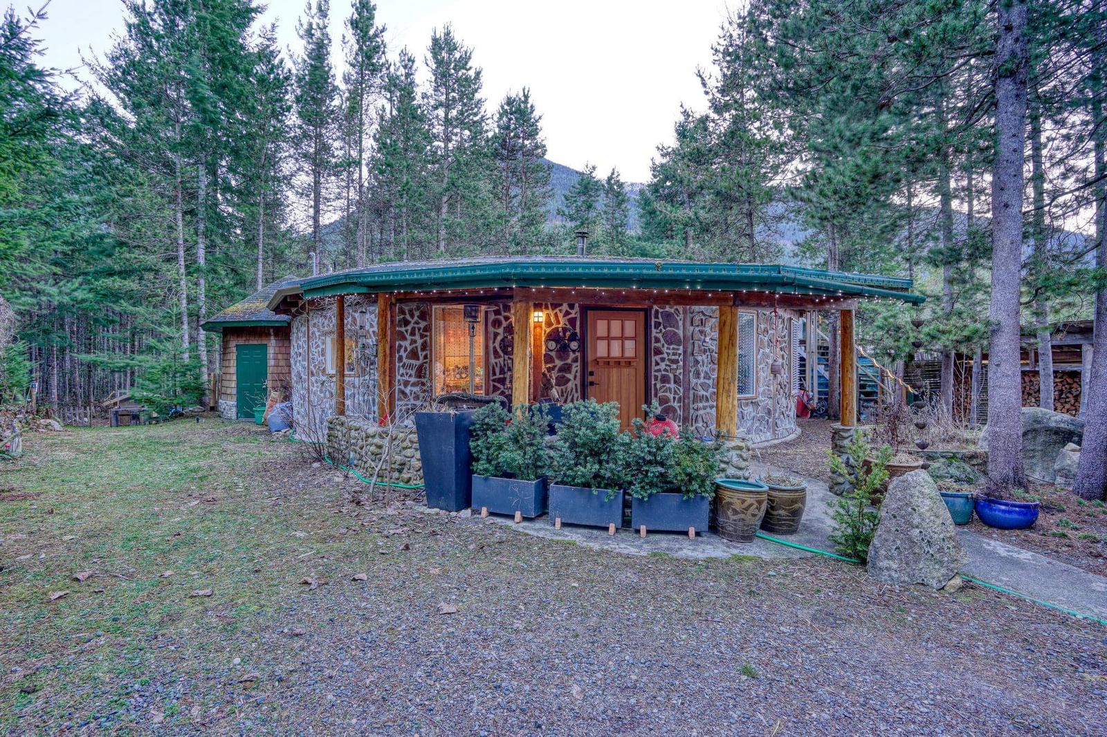 Listing Image 3