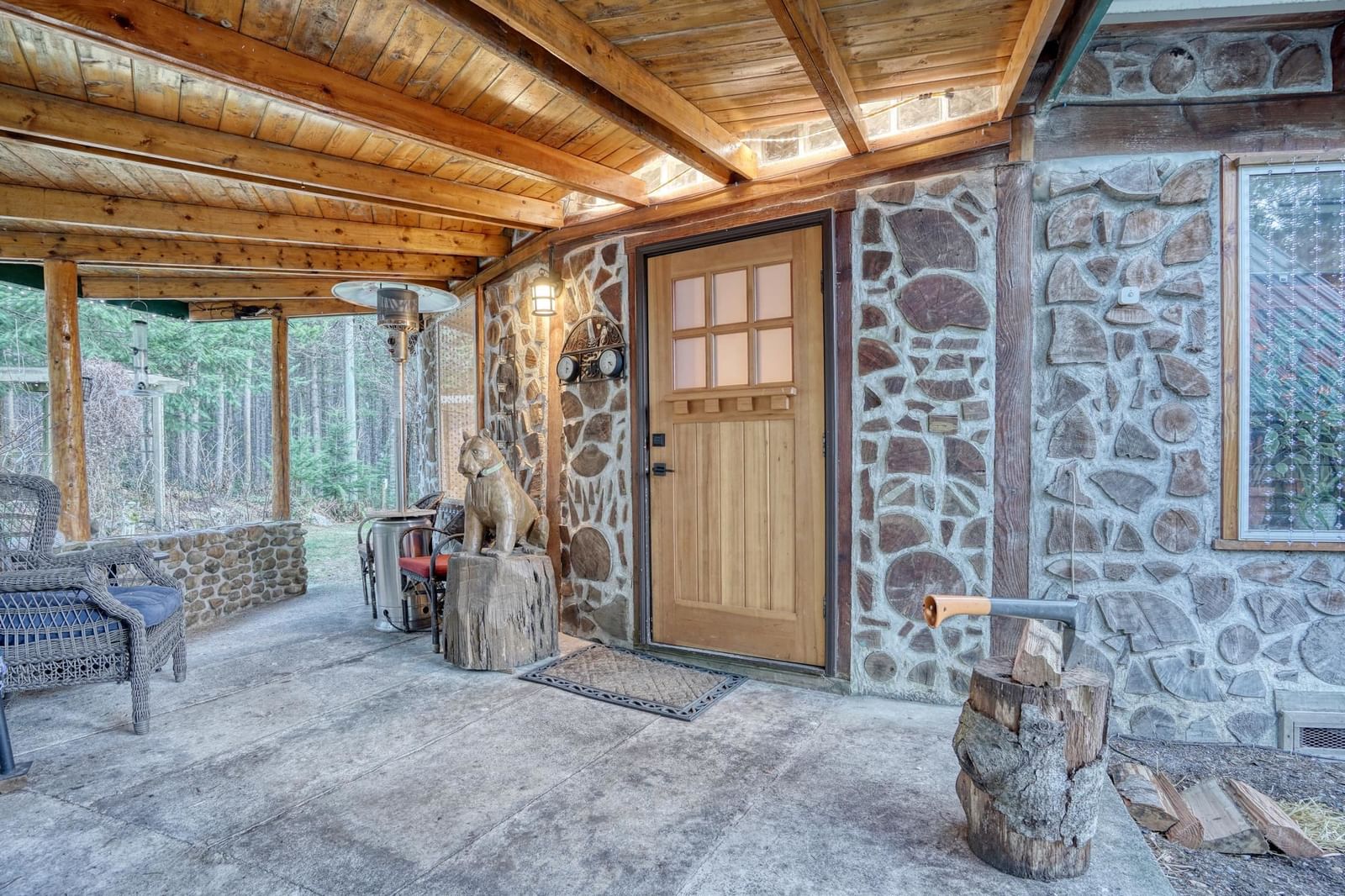 Listing Image 4