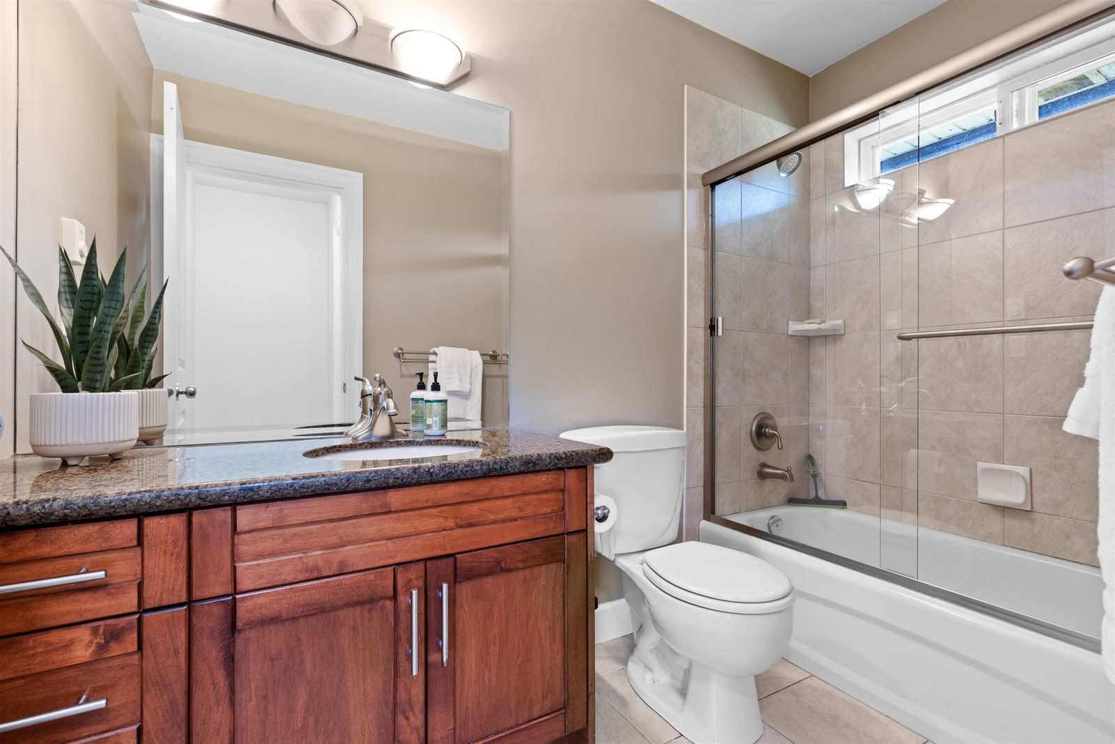 Listing Image 27