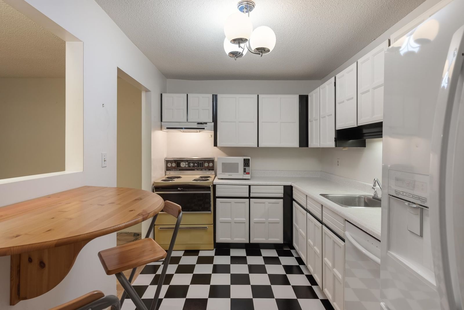 Listing Image 15