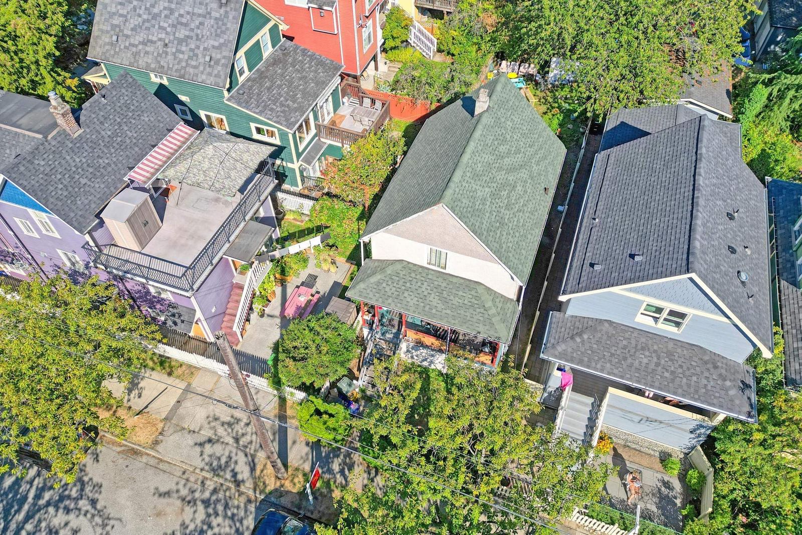 Listing Image 11