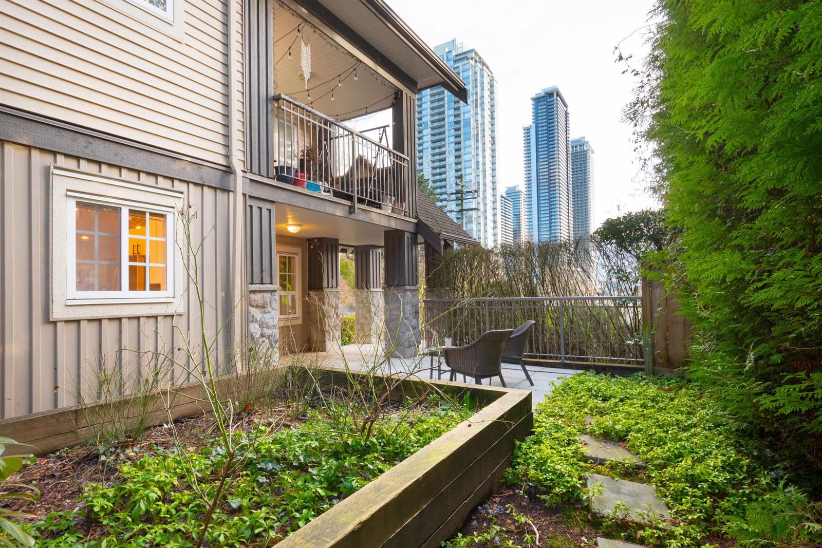 Listing Image 11