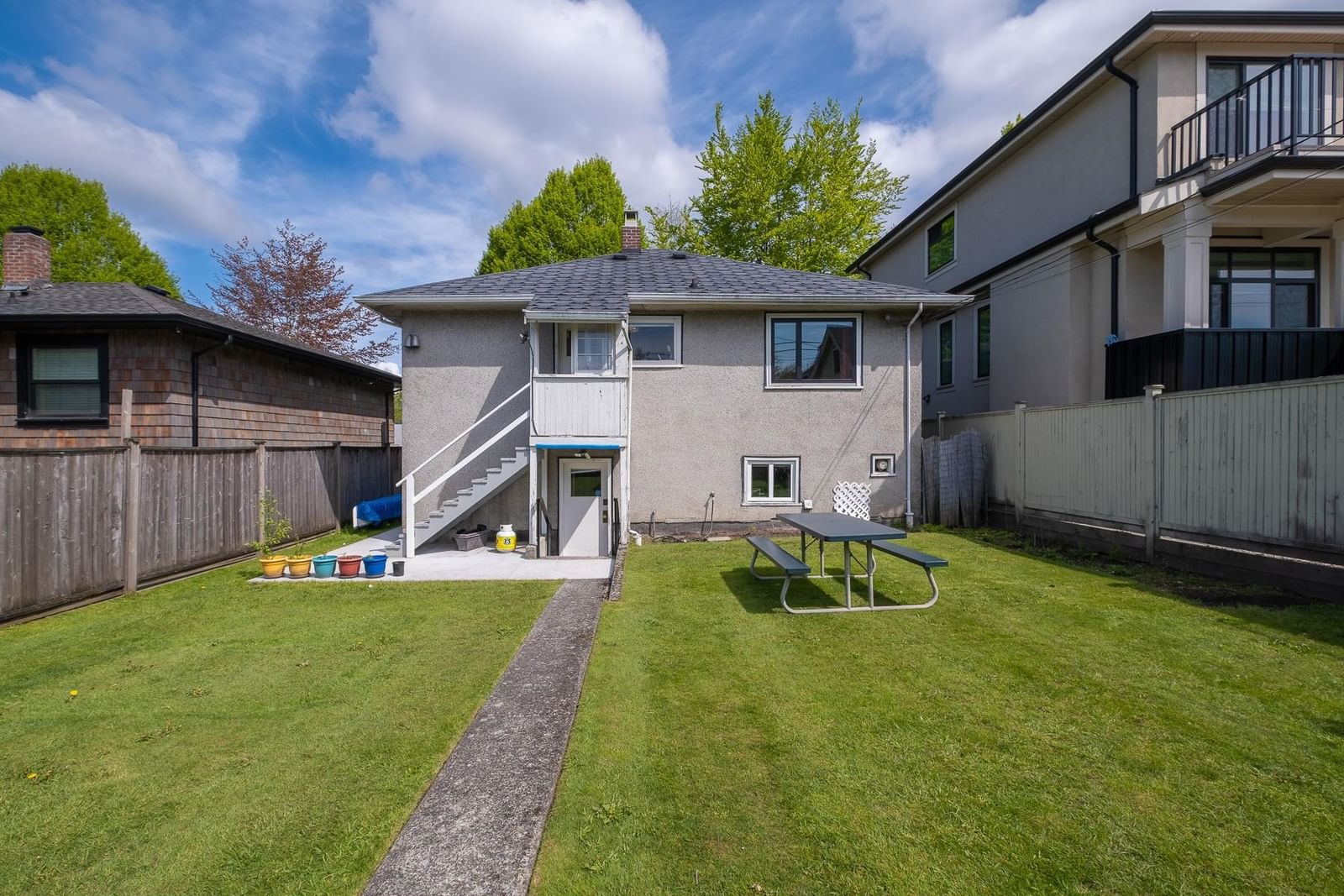 Listing Image 16