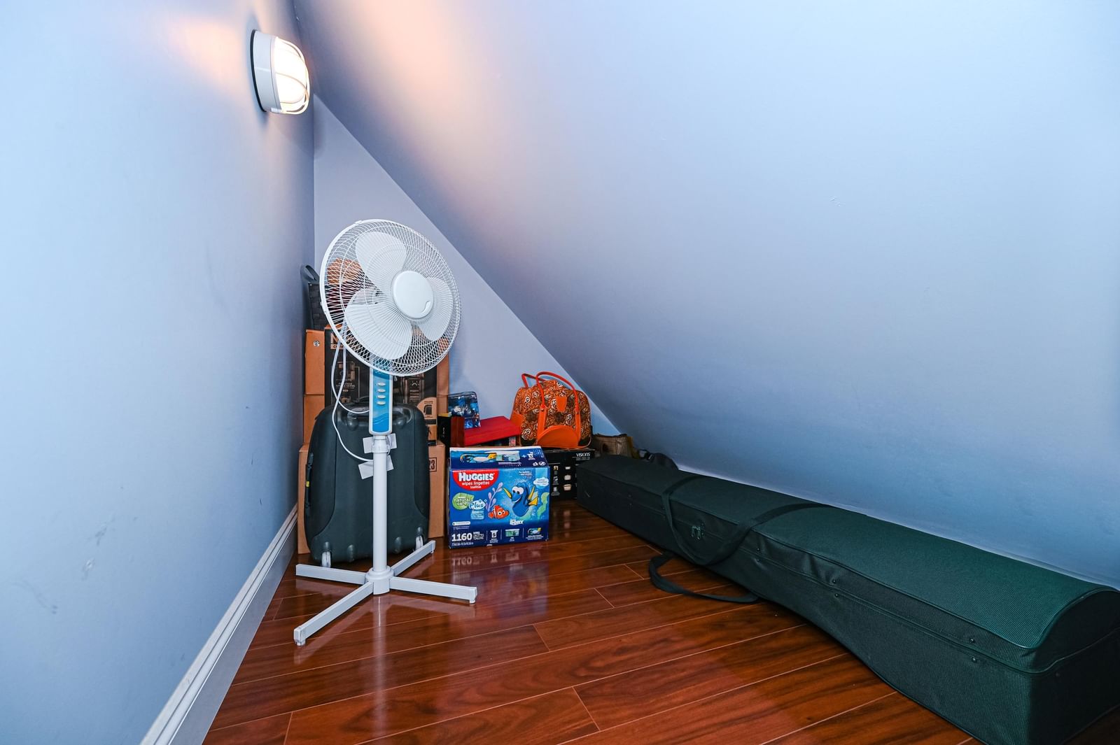 Listing Image 20