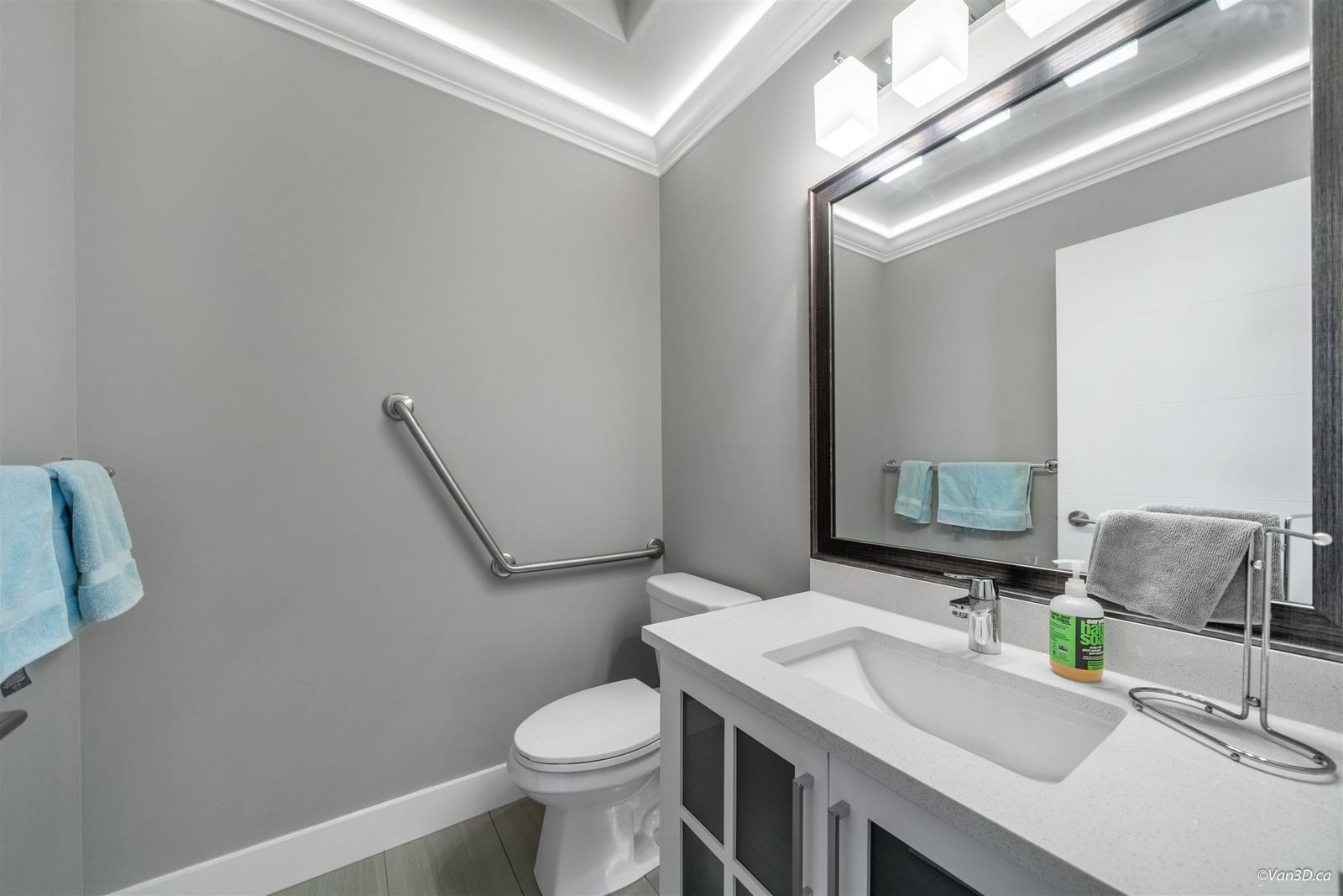 Listing Image 11