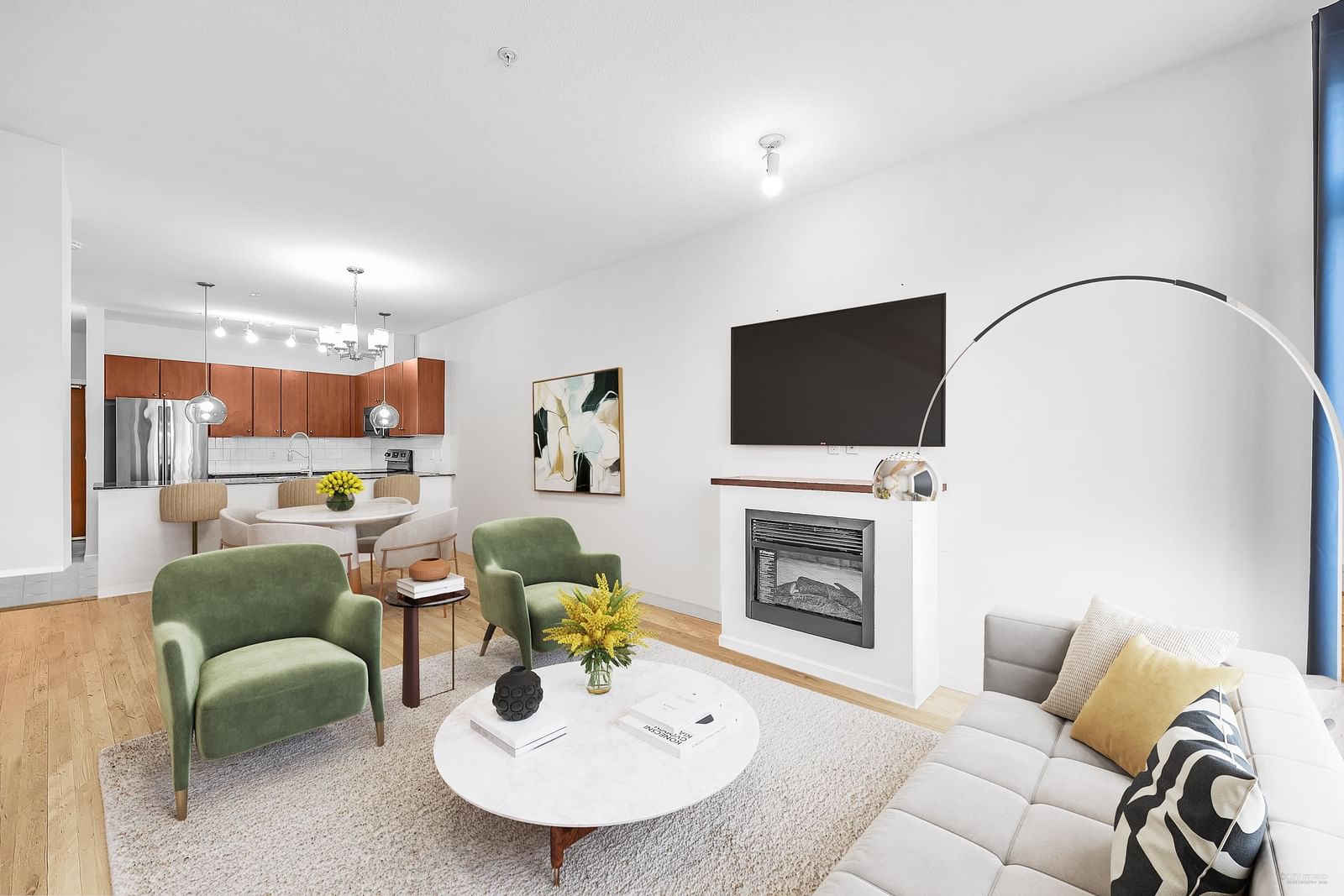 Listing Image 1