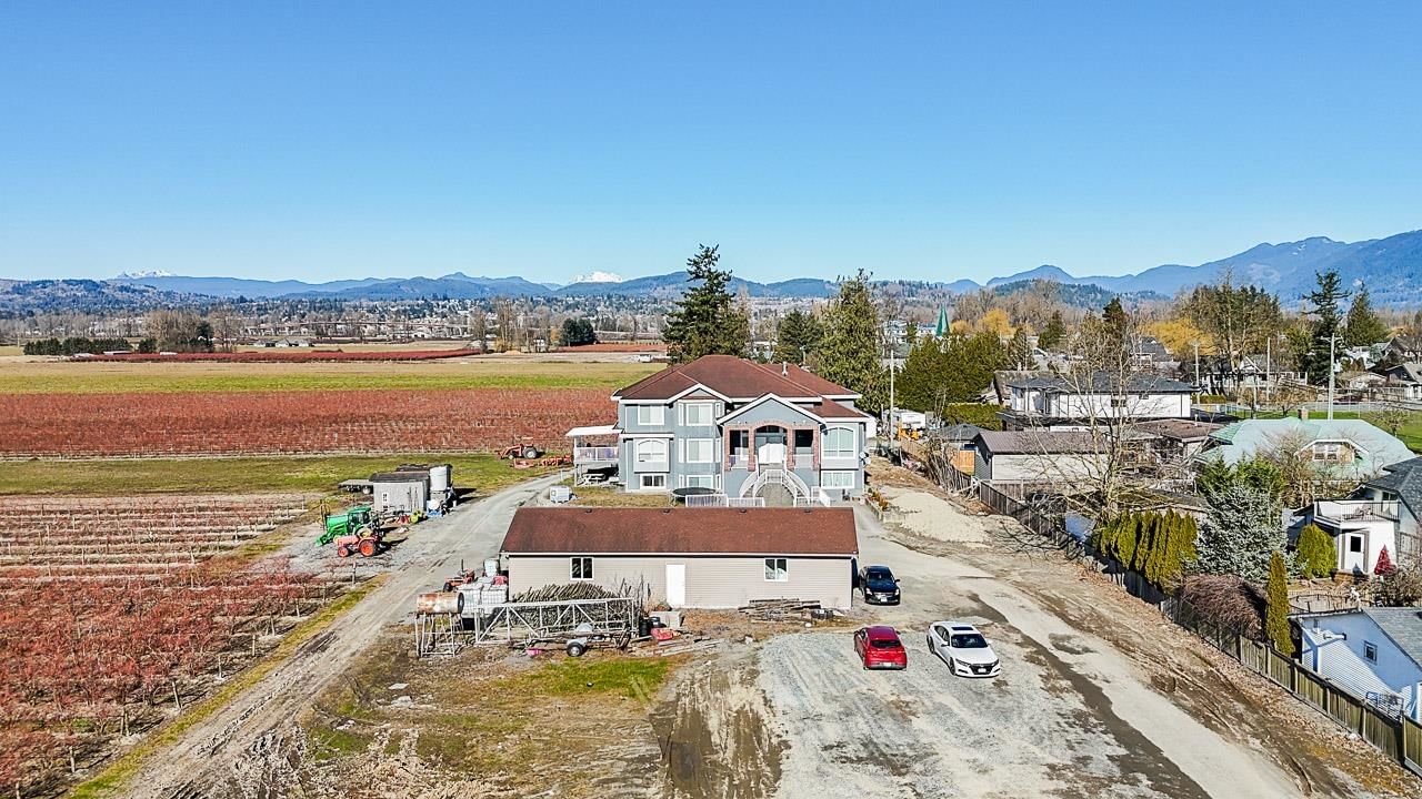 Listing Image 11