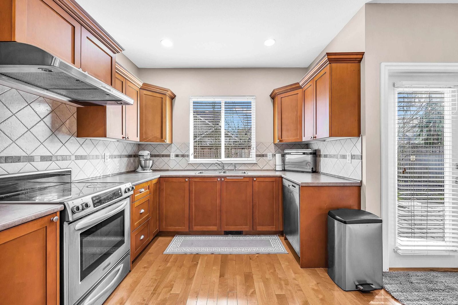 Listing Image 21