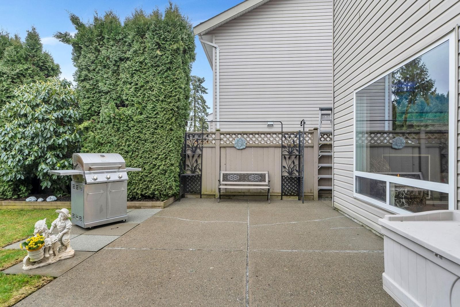 Listing Image 33