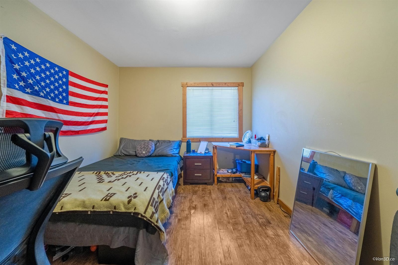 Listing Image 16