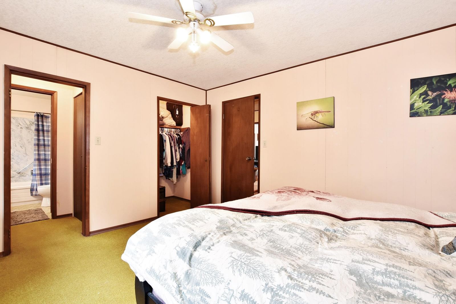 Listing Image 17