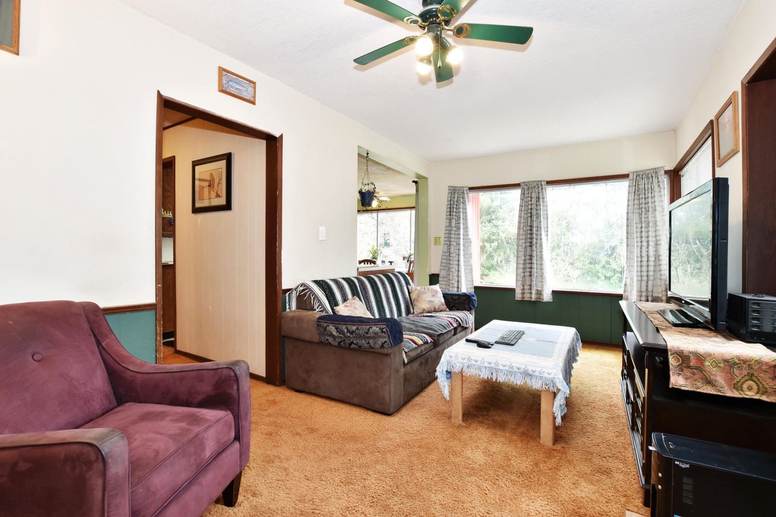 Listing Image 9