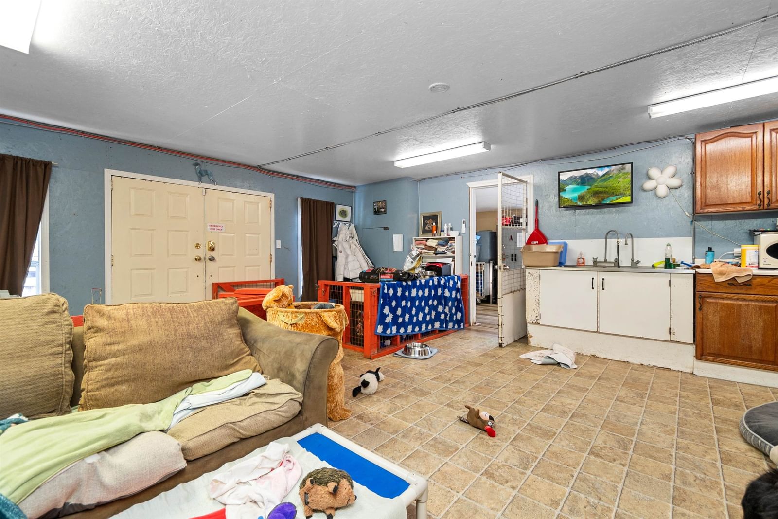 Listing Image 14