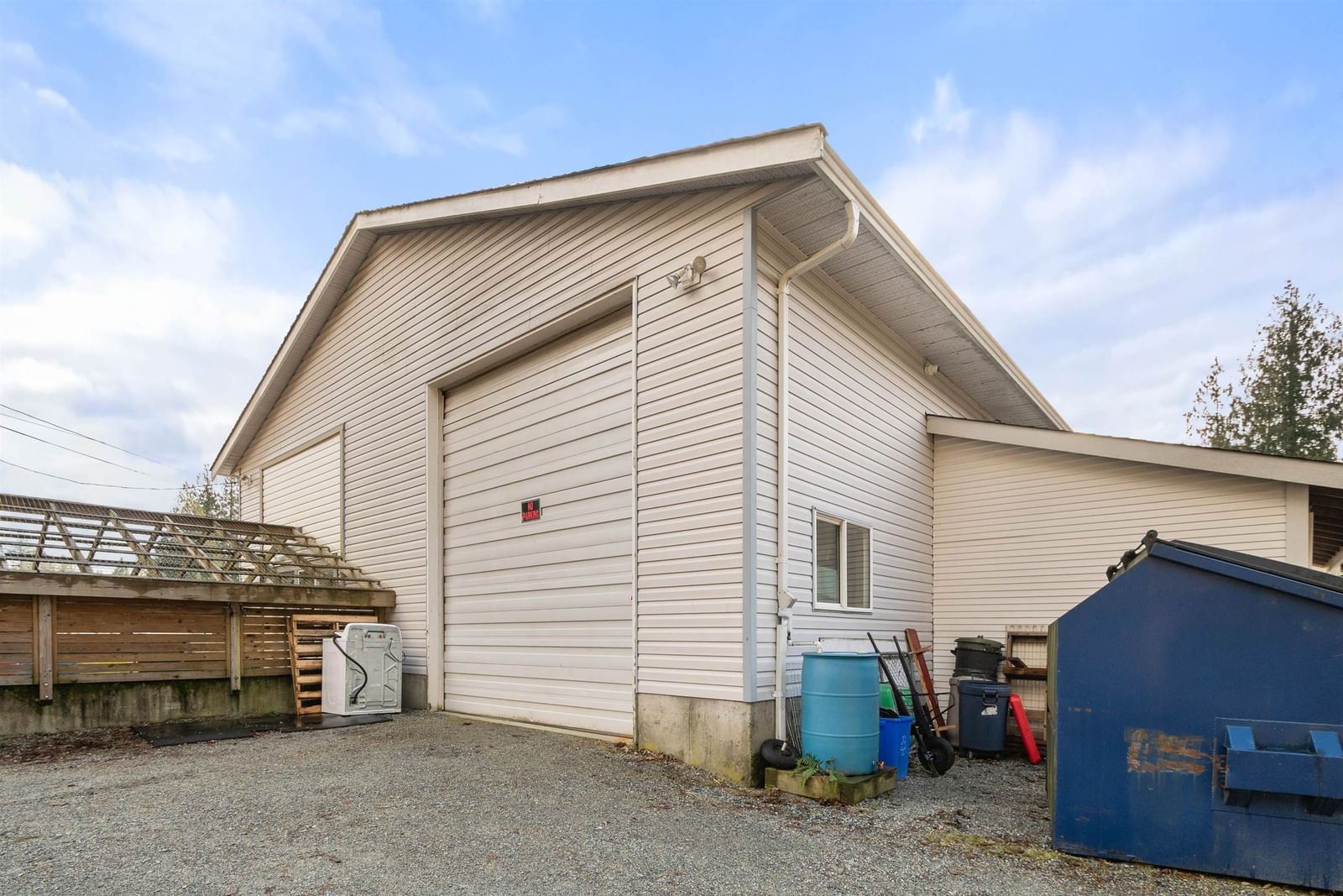 Listing Image 19