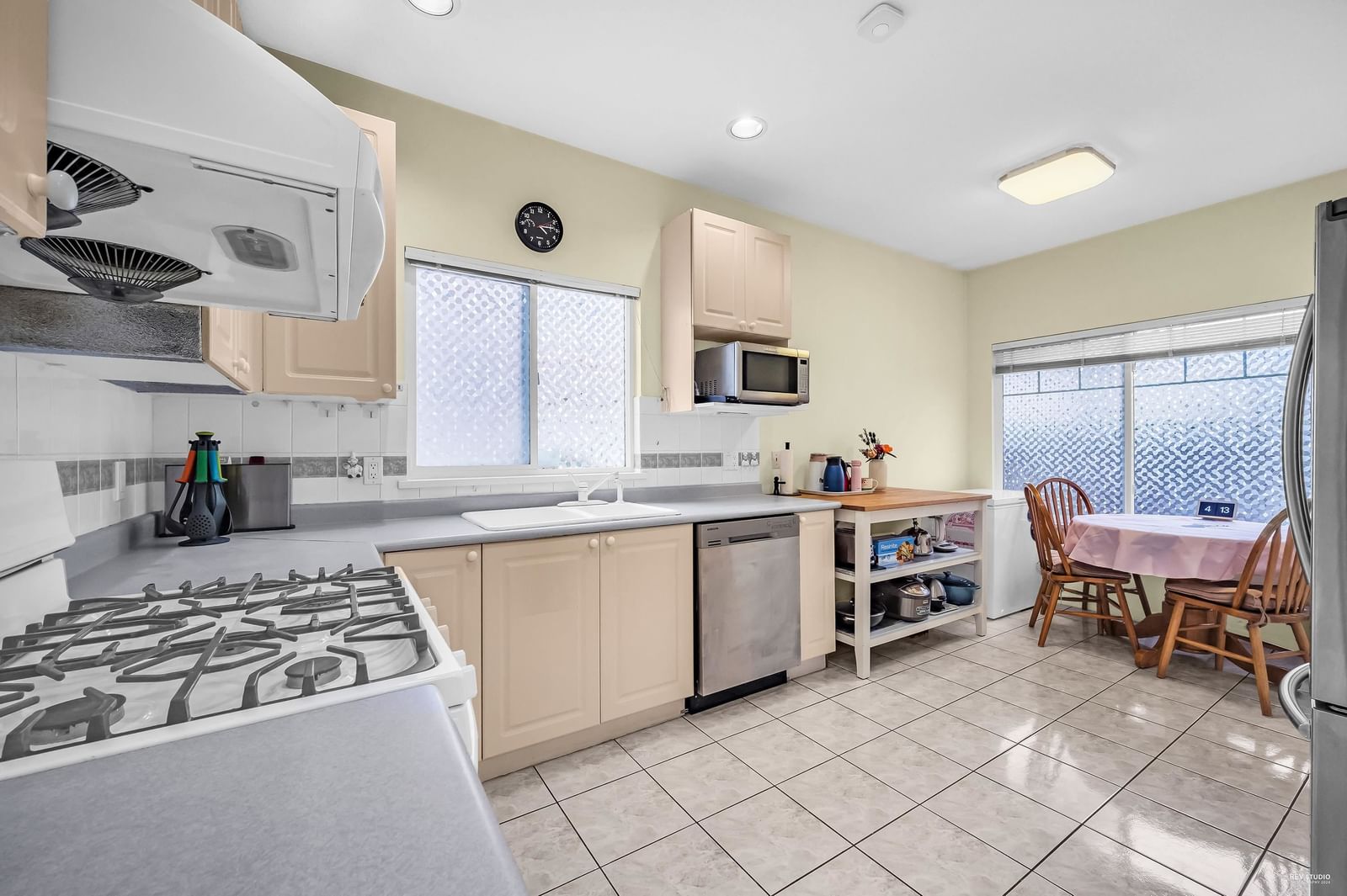 Listing Image 8