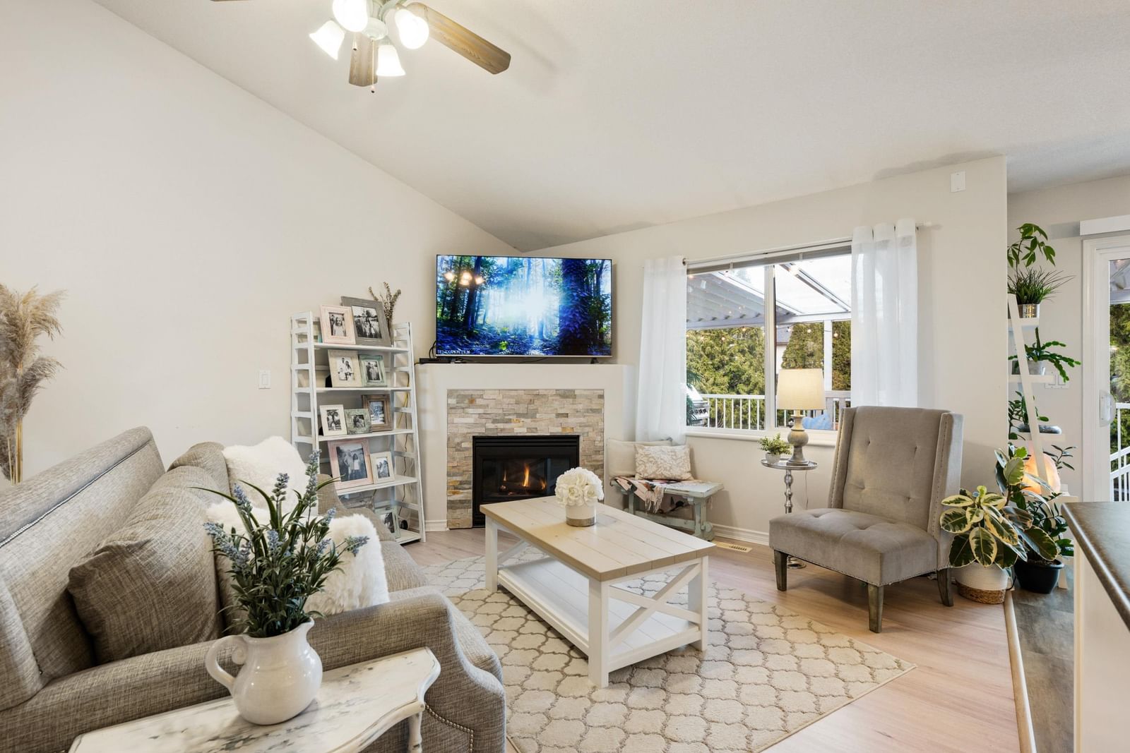 Listing Image 16