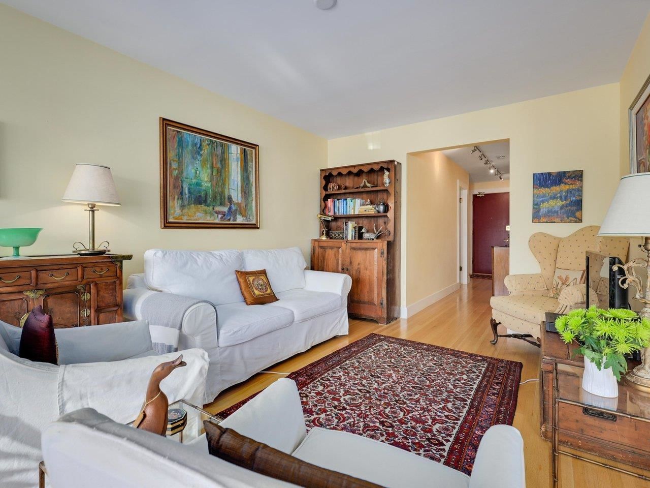 Listing Image 13