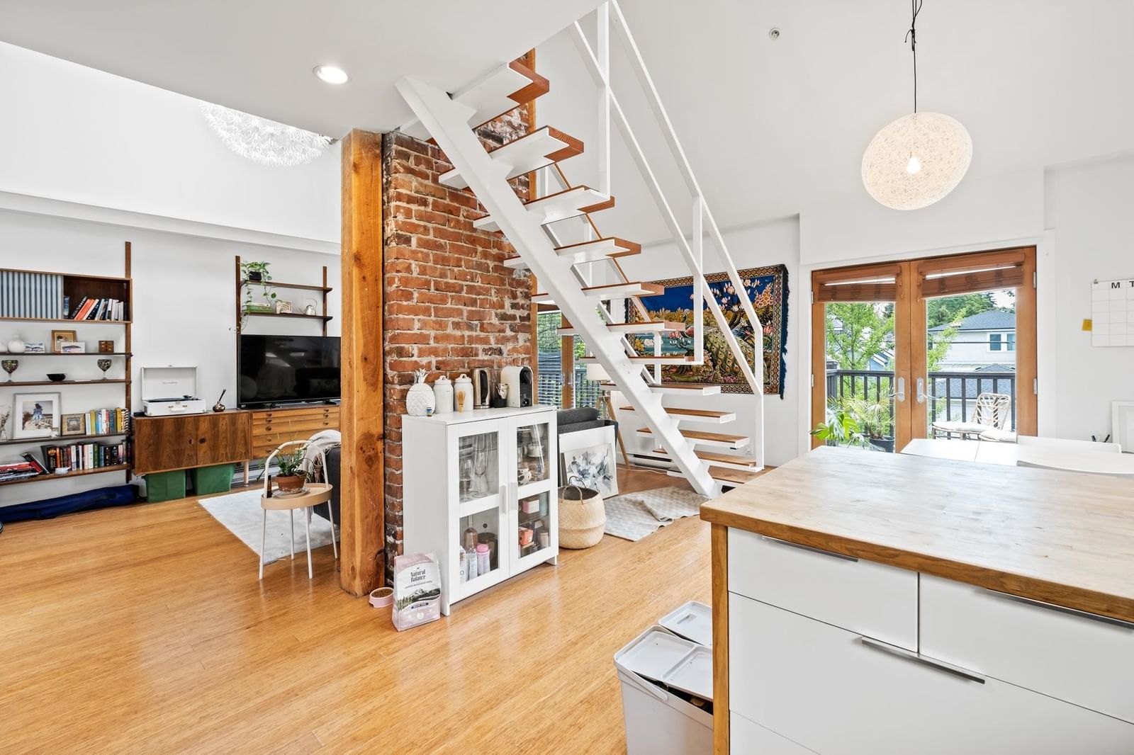 Listing Image 14