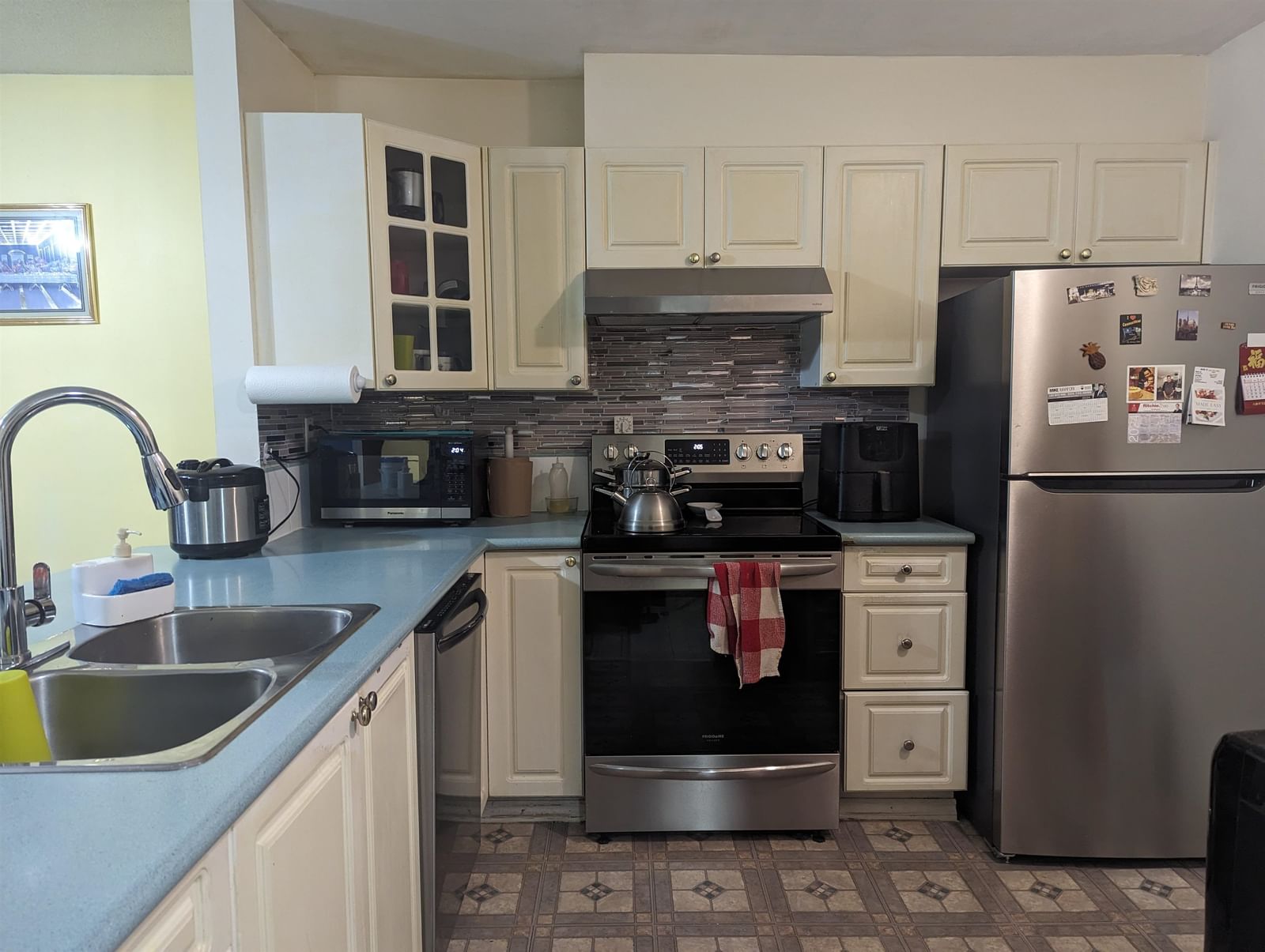 Listing Image 8