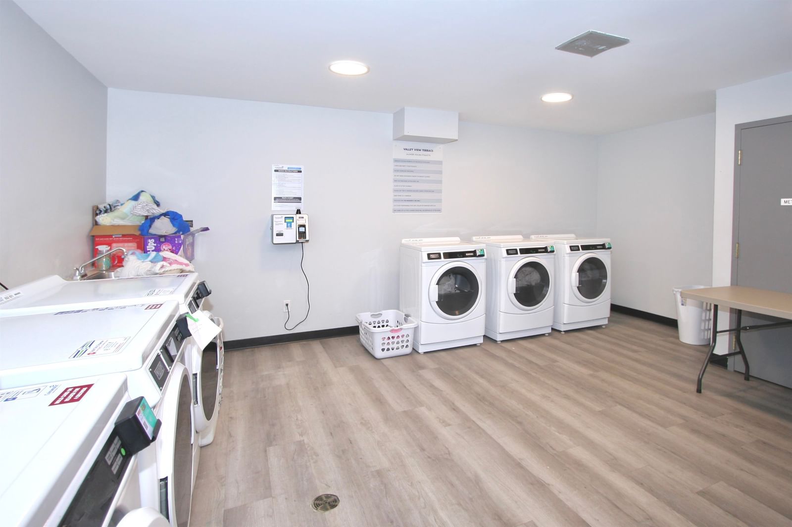 Listing Image 21