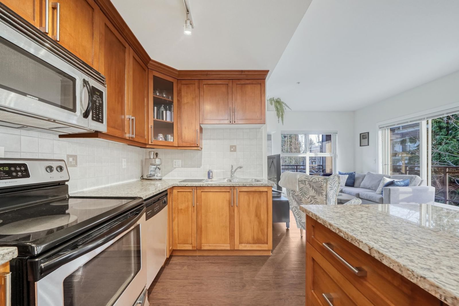 Listing Image 13
