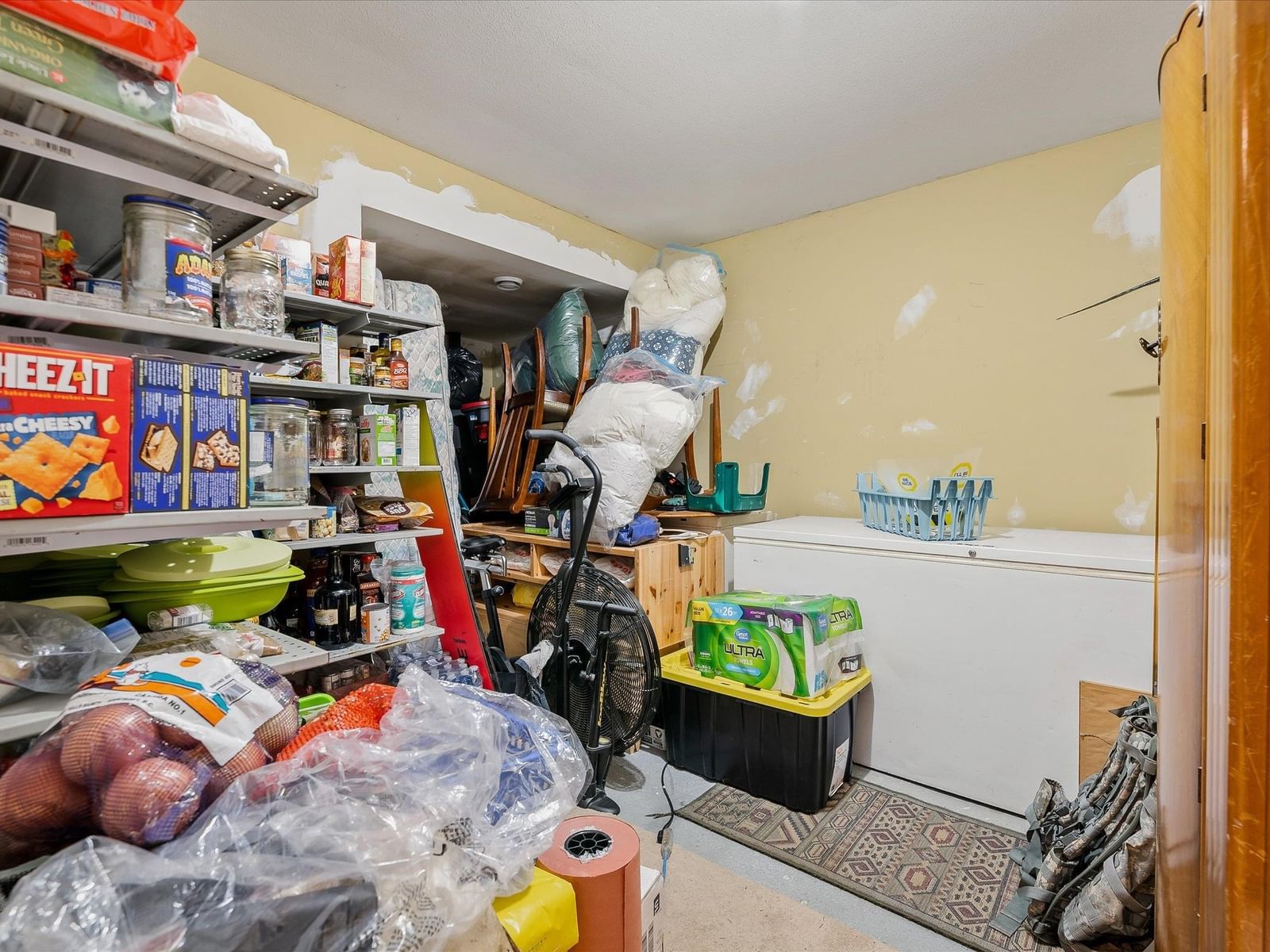 Listing Image 14