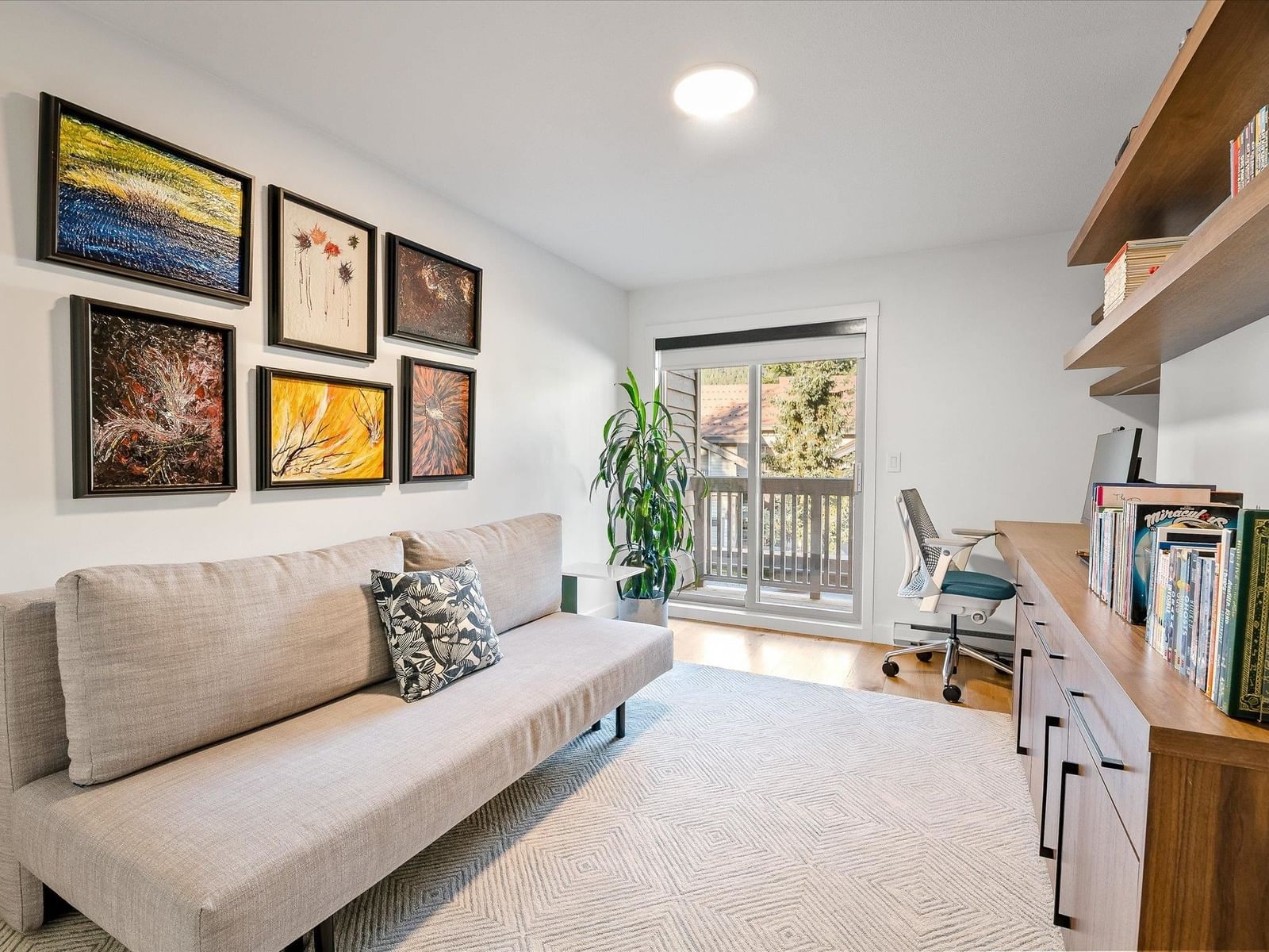 Listing Image 15
