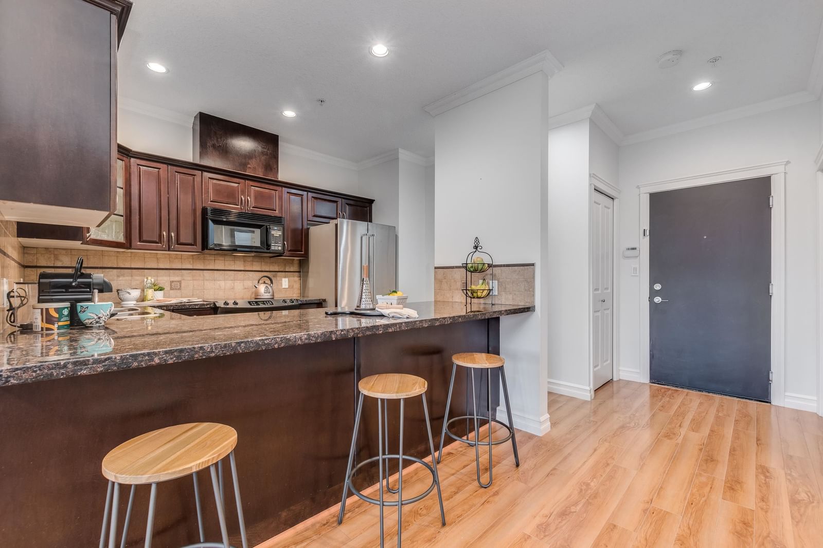 Listing Image 15
